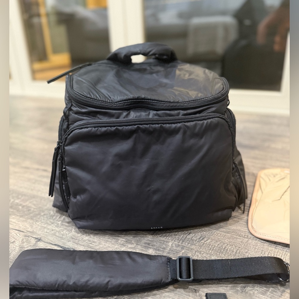 Caraa Black Baby Bag with extras